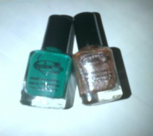 Better together: try your hand at some at-home nail art and create a fun, regal pedicure.